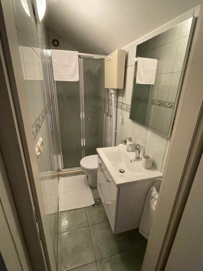 Vacation House Marin With Jacuzzi - Bol, Brac Exterior photo